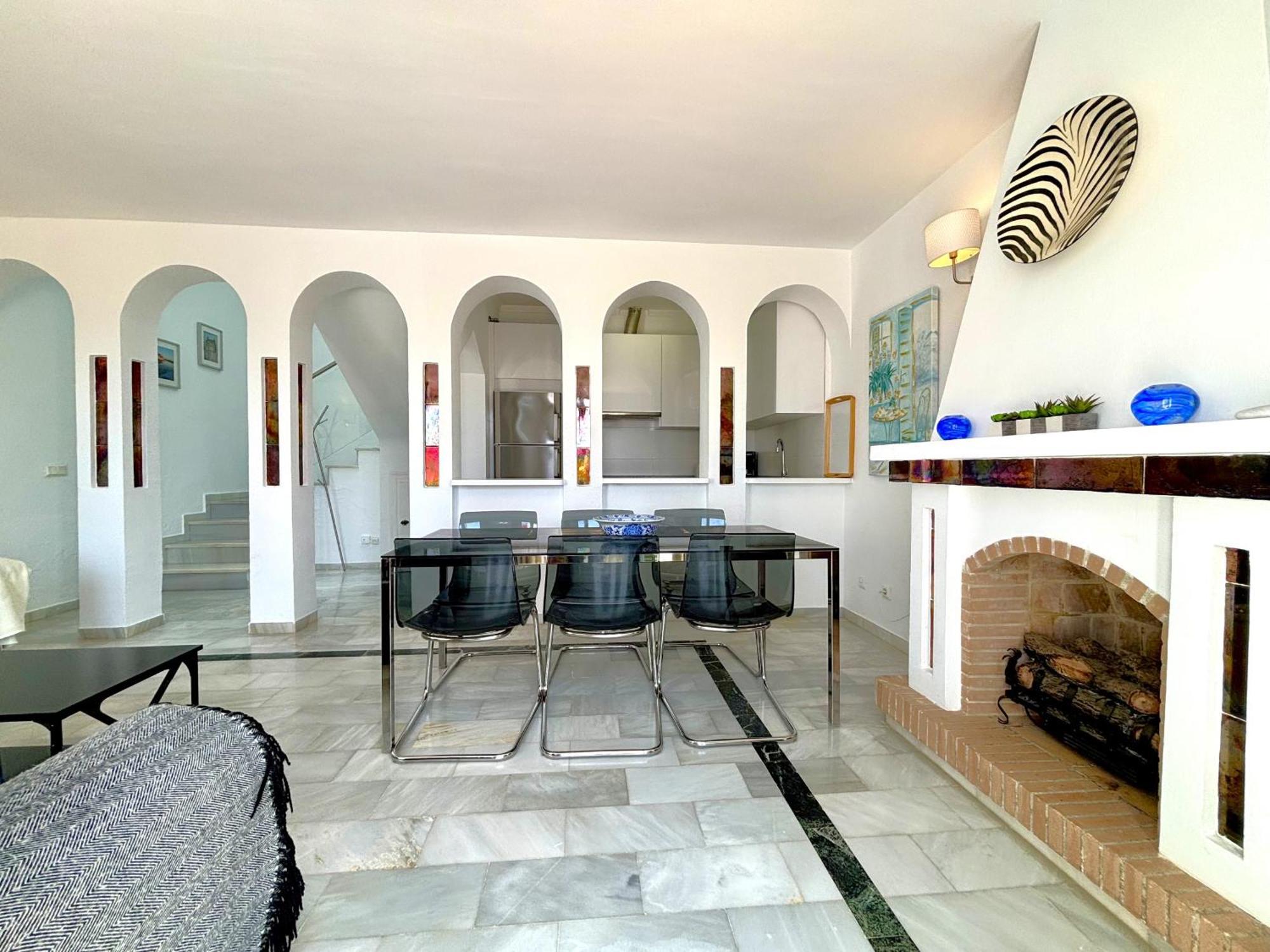 Urb. Alhambra II 15 Villa Nerja Exteriör bild