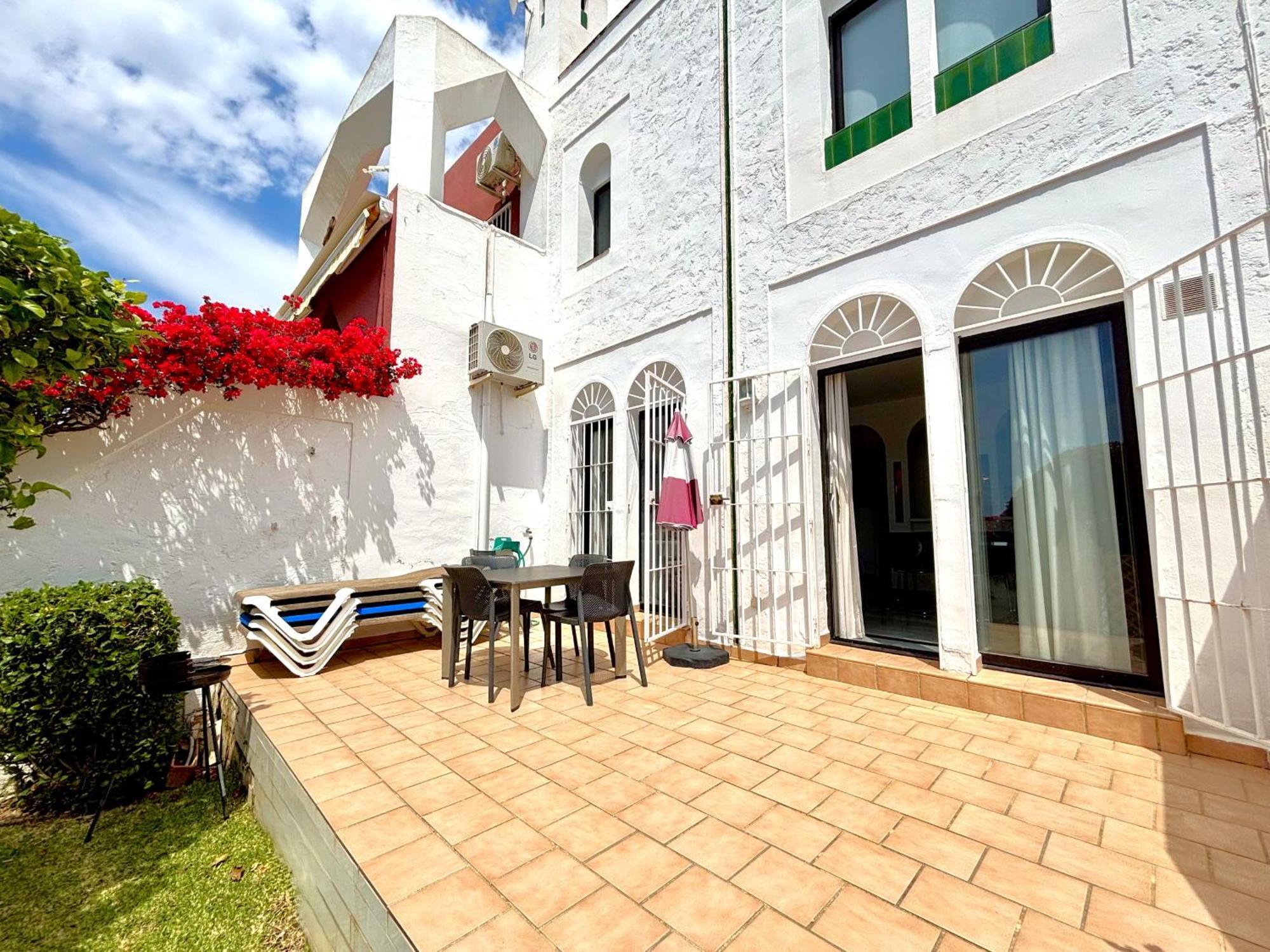 Urb. Alhambra II 15 Villa Nerja Exteriör bild